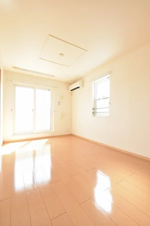 のマンスリーマンション・ウィークリーマンション「ノーブル桜岡 205・洋室(No.1245019)」メイン画像