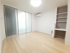 岐阜県の大東建託リーシング株式会社のマンスリーマンション・ウィークリーマンション「ペンテ・プルーム 105・洋室(No.1245139)」メイン画像