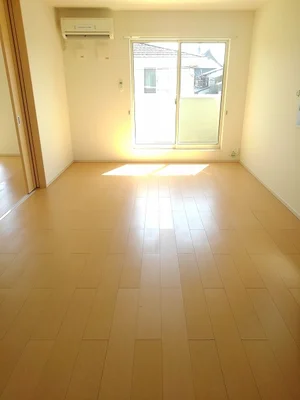 のマンスリーマンション・ウィークリーマンション「サンガーデン　幸町　Ｂ 201・洋室(No.1245161)」メイン画像