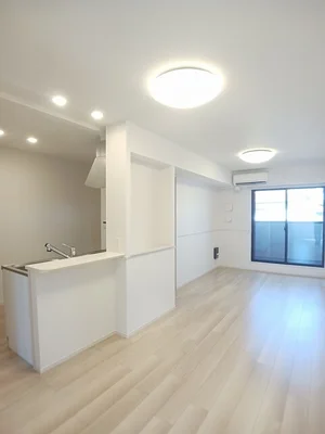 のマンスリーマンション・ウィークリーマンション「ピュア　クロッシュ 202・洋室(No.1245248)」メイン画像