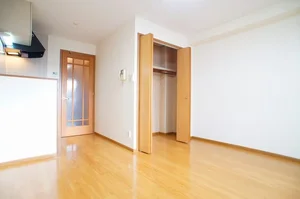 のマンスリーマンション・ウィークリーマンション「ヴィレッジ　トミタ　Ｄ 201・洋室(No.1245358)」メイン画像