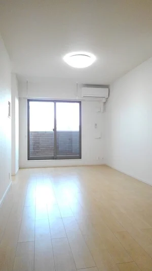 のマンスリーマンション・ウィークリーマンション「ラ・ルーチェ　ユ　ユ 202・洋室(No.1245540)」メイン画像