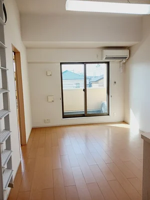 のマンスリーマンション・ウィークリーマンション「クレモンティーヌ　Ａ 203・洋室(No.1245649)」メイン画像