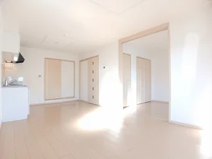 のマンスリーマンション・ウィークリーマンション「ロベスト・イリーデⅣ 203・洋室(No.1245686)」メイン画像