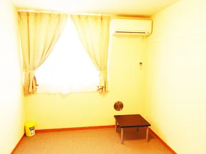 のマンスリーマンション・ウィークリーマンション「レオパレスカーサアゼリア 101(No.1245946)」メイン画像