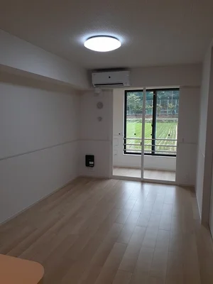 のマンスリーマンション・ウィークリーマンション「シュドゥ　リヴィエール　Ⅲ 102・洋室(No.1246419)」メイン画像