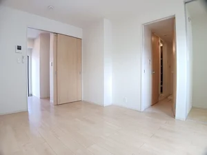 のマンスリーマンション・ウィークリーマンション「ビレッヂ飯田Ⅱ 102・洋室(No.1246471)」メイン画像