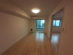 のマンスリーマンション・ウィークリーマンション「カミーノクラントーノ　ドゥーエ 102・洋室(No.1246479)」メイン画像