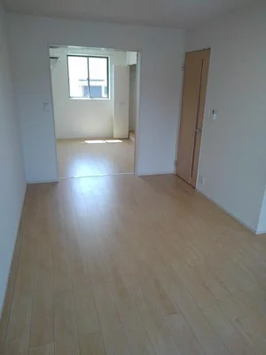 のマンスリーマンション・ウィークリーマンション「アパートメント高洲５３６　Ⅱ 201・洋室(No.1246780)」メイン画像