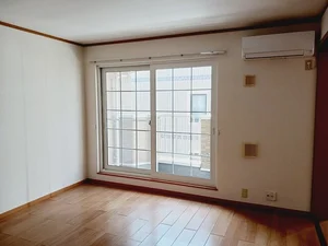 のマンスリーマンション・ウィークリーマンション「ＨＯＮＥＳＴＹ・ＹＯＵ　Ⅲ 202・洋室(No.1246793)」メイン画像