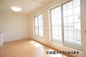 のマンスリーマンション・ウィークリーマンション「ｗｈｉｔｅ　ｈｉｌｌｓ 201・洋室(No.1246980)」メイン画像