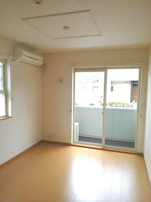 上岡駅（大分県）のマンスリーマンション・ウィークリーマンション「サン・フィオーレⅡ 103・洋室(No.1247177)」メイン画像