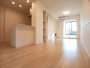 のマンスリーマンション・ウィークリーマンション「ウィステリアⅥ 102・洋室(No.1248189)」メイン画像