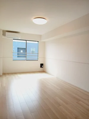 のマンスリーマンション・ウィークリーマンション「ラ・フェリーチェ　Ａ 303・洋室(No.1248292)」メイン画像