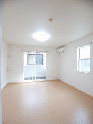 のマンスリーマンション・ウィークリーマンション「グランデ　パラッツオⅠ 103・洋室(No.1248424)」メイン画像