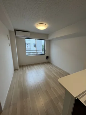 のマンスリーマンション・ウィークリーマンション「サニーコートＤ棟 202・洋室(No.1248501)」メイン画像