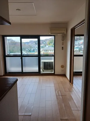 神奈川県のマンスリーマンション・ウィークリーマンション「アンソレイエ　アオキ 302・洋室(No.1248873)」メイン画像