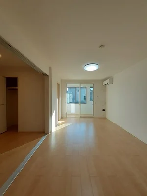 のマンスリーマンション・ウィークリーマンション「ラ・フィーナ寺山Ａ 102・洋室(No.1248954)」メイン画像