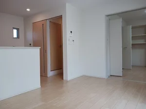 のマンスリーマンション・ウィークリーマンション「エテルネル　プリュネ 202・洋室(No.1249128)」メイン画像