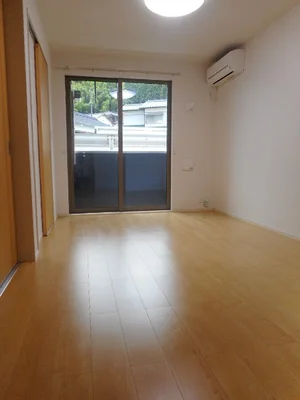 のマンスリーマンション・ウィークリーマンション「カーサ・セレーノ　Ⅱ 104・洋室(No.1249232)」メイン画像