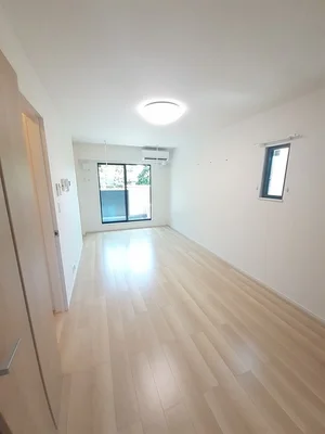 のマンスリーマンション・ウィークリーマンション「カーサ　セレッソ 201・洋室(No.1249236)」メイン画像