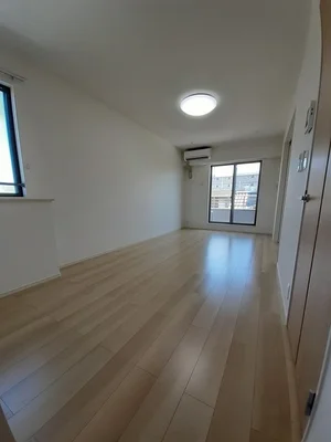 のマンスリーマンション・ウィークリーマンション「サントレンチホームズ 204・洋室(No.1249291)」メイン画像