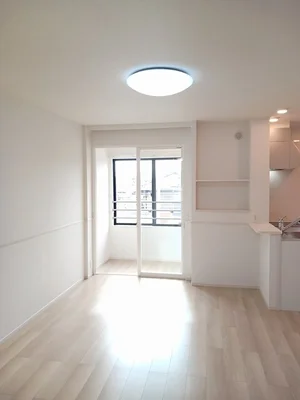 のマンスリーマンション・ウィークリーマンション「エアリーみとよ　Ⅰ 205・洋室(No.1249300)」メイン画像