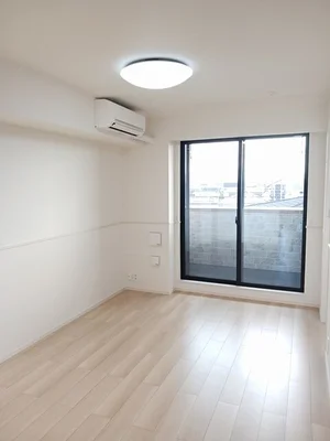 のマンスリーマンション・ウィークリーマンション「エアリーみとよ　Ⅱ 303・洋室(No.1249313)」メイン画像