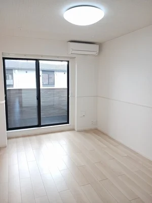 のマンスリーマンション・ウィークリーマンション「エアリーみとよ　Ⅱ 204・洋室(No.1249316)」メイン画像