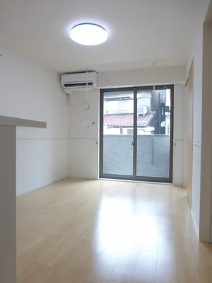 のマンスリーマンション・ウィークリーマンション「ソレイユ塩池 101・洋室(No.1249833)」メイン画像