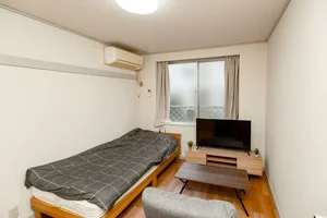 のマンスリーマンション・ウィークリーマンション「八王子駅徒歩9分✨駐車場無料!家具家電付♪立会不要❗TM70 103(No.1250114)」メイン画像