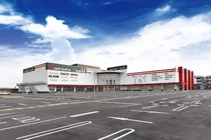 福山コロナワールドまで車で12分