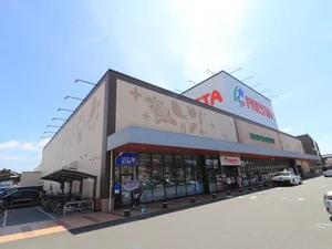 フレスタ 多治米店まで徒歩１０分