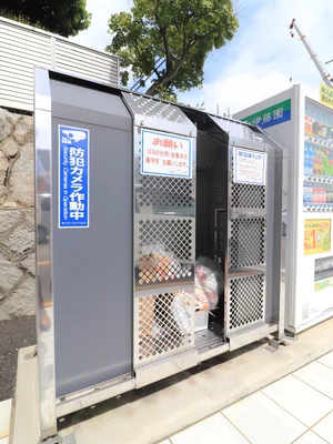 敷地内ゴミ捨て場ありで便利です!