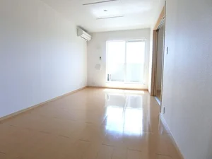 安八郡輪之内町のマンスリーマンション・ウィークリーマンション「ＯＮＥ　ＰＩＥＣＥ 201・洋室(No.1250924)」メイン画像