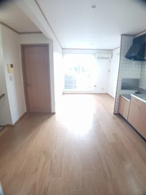 のマンスリーマンション・ウィークリーマンション「グリーン　ゲイブルズ　Ⅳ番館 202・洋室(No.1250980)」メイン画像