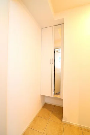 大きなシューズボックスがございますので、2名で入居される際も玄関は常に清潔に保っていただくことができます