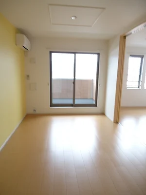 のマンスリーマンション・ウィークリーマンション「フレスクーラ蟻ヶ崎Ⅱ 203・洋室(No.1251375)」メイン画像