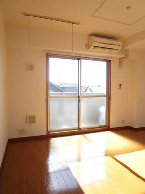 東京医療保健大学国立病院機構立川キャンパス周辺のマンスリーマンション・ウィークリーマンション「ロイヤル・レジデンス壱番館 304・洋室(No.1251397)」メイン画像