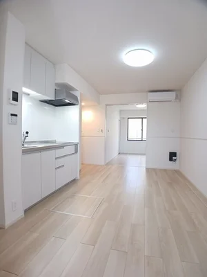 静岡県のマンスリーマンション・ウィークリーマンション「ヘイアン 102・洋室(No.1251412)」メイン画像