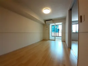 岐阜保健大学短期大学部周辺のマンスリーマンション・ウィークリーマンション「レジェンド 102・洋室(No.1251475)」メイン画像