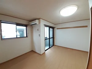 のマンスリーマンション・ウィークリーマンション「アルバ・フローレスタ 102・洋室(No.1251513)」メイン画像