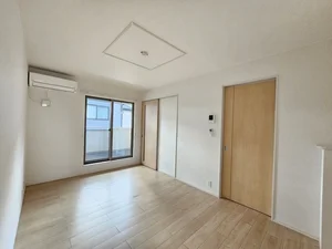 六地蔵駅（京都府）のマンスリーマンション・ウィークリーマンション「プリムローズ　Ｓｈｉｚｕ 202・洋室(No.1251534)」メイン画像