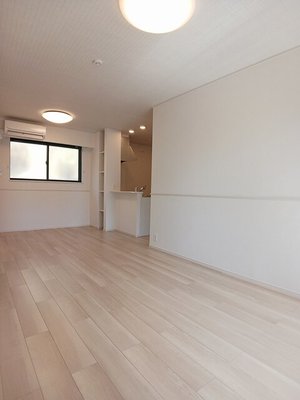 のマンスリーマンション・ウィークリーマンション「サンセールⅧ 102・洋室(No.1251550)」メイン画像