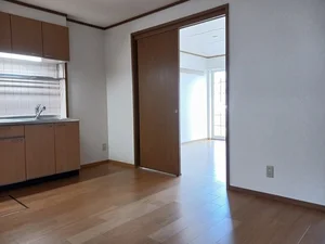 和泉市のマンスリーマンション・ウィークリーマンション「グラシューメゾン北館 102・洋室(No.1251563)」メイン画像