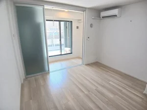 のマンスリーマンション・ウィークリーマンション「リバーサイド東巌城 104・洋室(No.1251615)」メイン画像