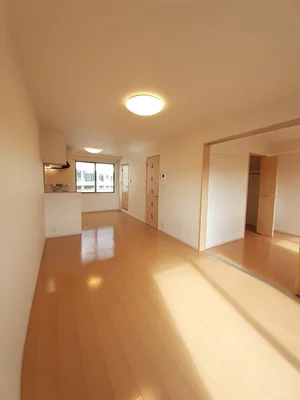 岡山市中区のマンスリーマンション・ウィークリーマンション「パーシモン 302・洋室(No.1251626)」メイン画像