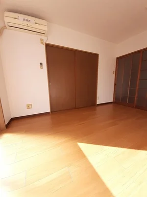 のマンスリーマンション・ウィークリーマンション「レビュー弐番館 101・洋室(No.1251704)」メイン画像