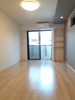 のマンスリーマンション・ウィークリーマンション「サンモール　鶴島 104・洋室(No.1251766)」メイン画像