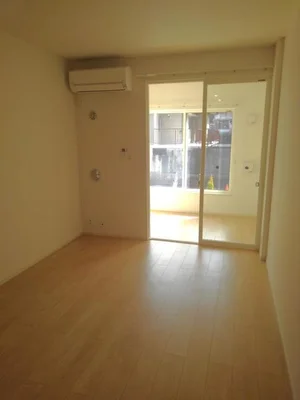 のマンスリーマンション・ウィークリーマンション「ラ・カーザ　ドルチェ　Ⅰ 104・洋室(No.1252061)」メイン画像